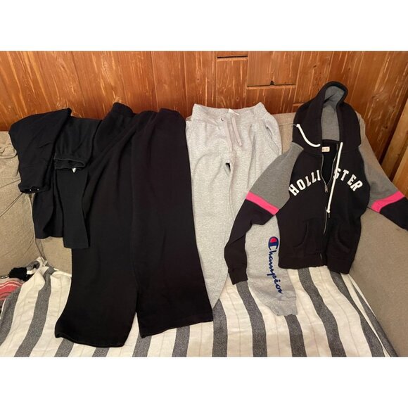 Bundle of Juniors Size XS Cloths 6 Total pieces - Picture 1 of 11